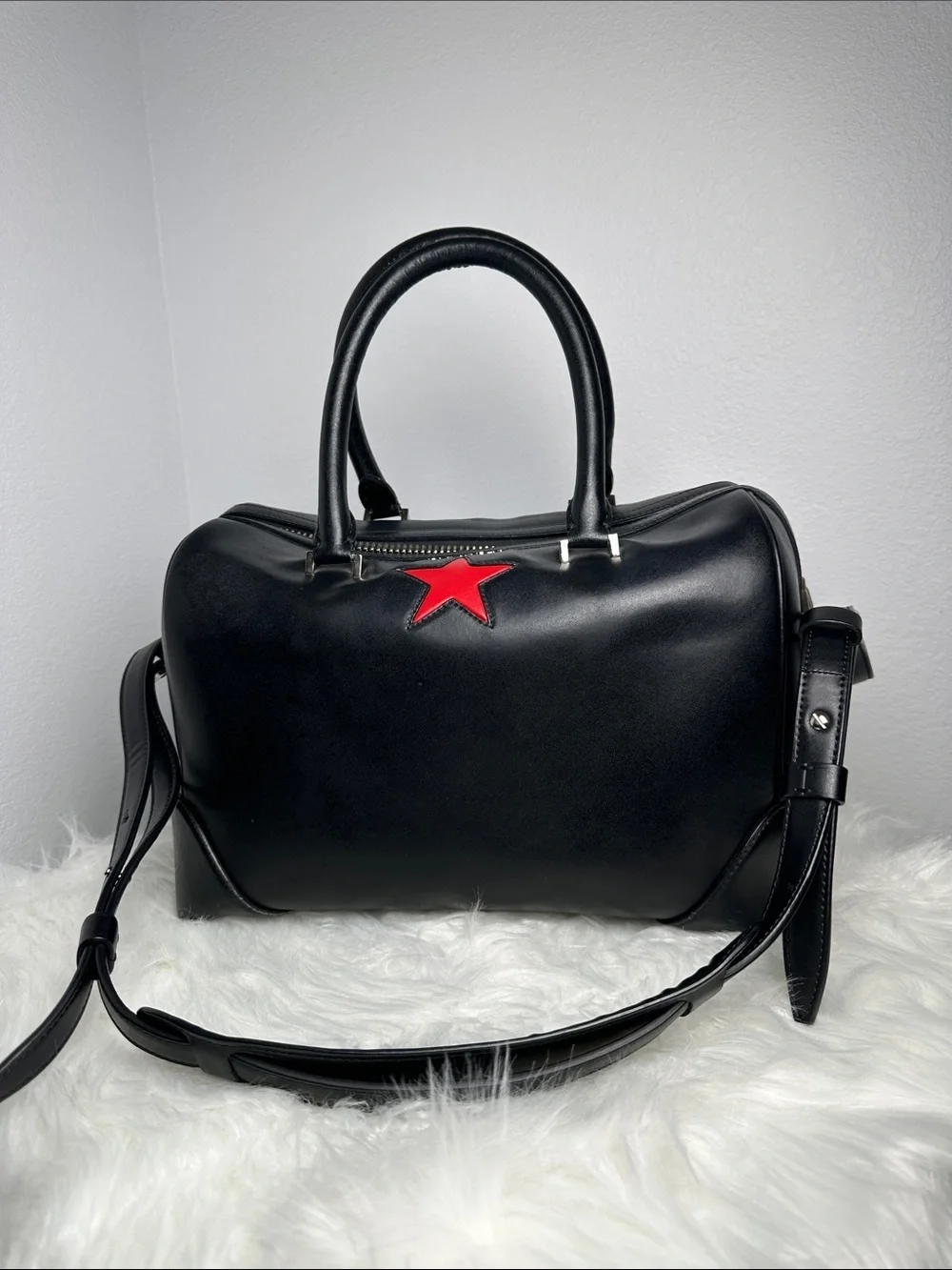 💯Authentic Givenchy Black Leather Star Satchel Crossbody Bag🍀
